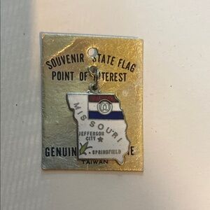 Missouri State Flag Souvenir Keychain